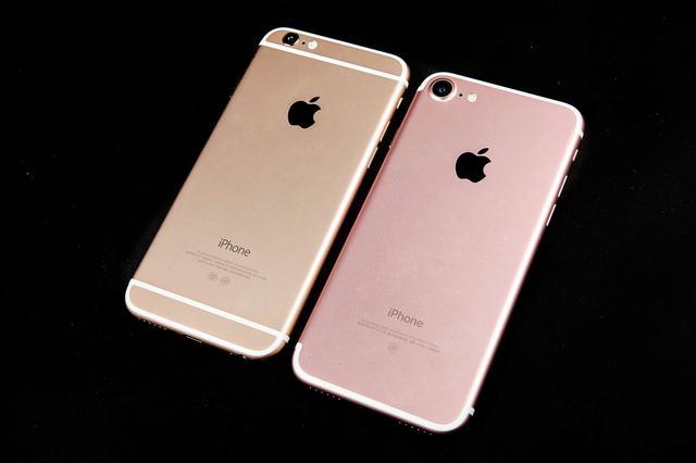 iphone7老机,十年前的iphone7