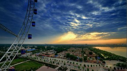 水城之眼摩天轮夜景,东昌湖水城之眼摩天轮