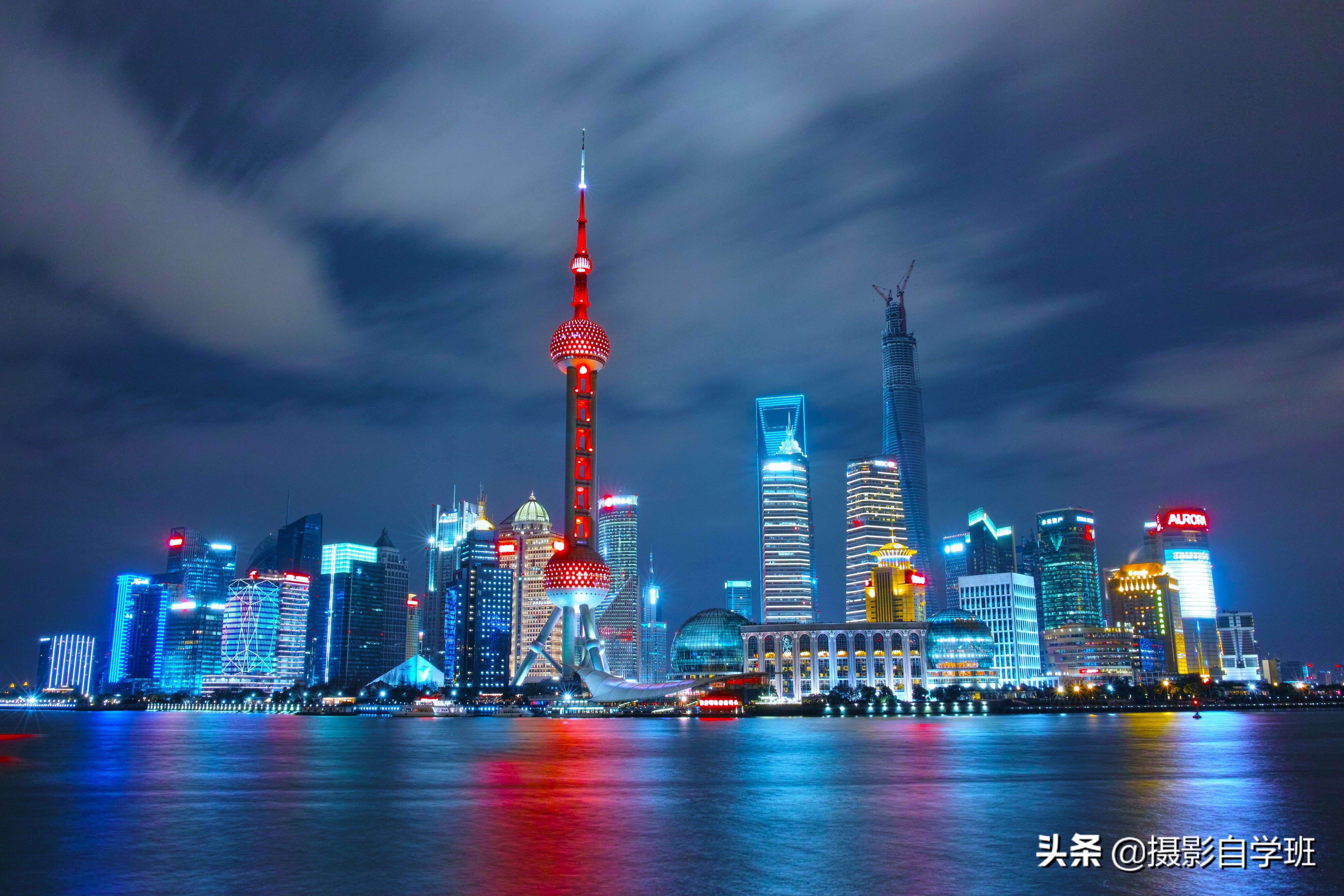 手机拍夜景的摄影技巧,夜景拍摄技巧不用三脚架
