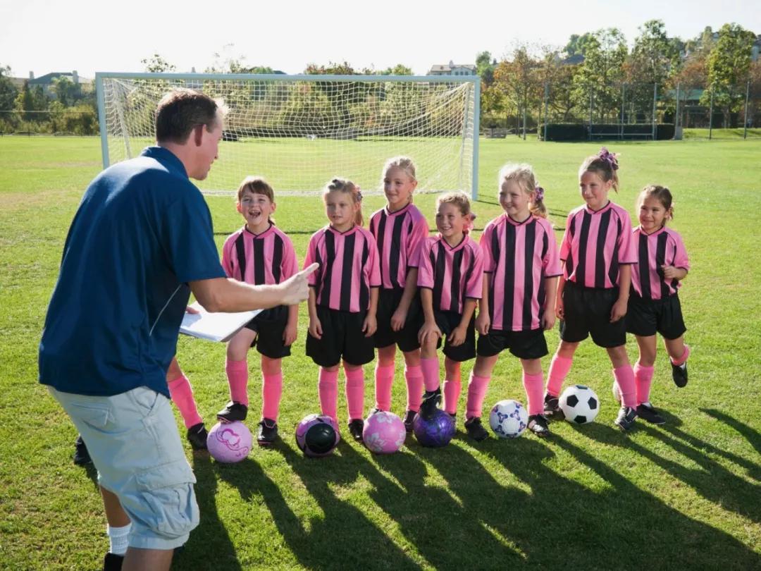 探讨校园足球的理念与训练,足球新时代已经来临