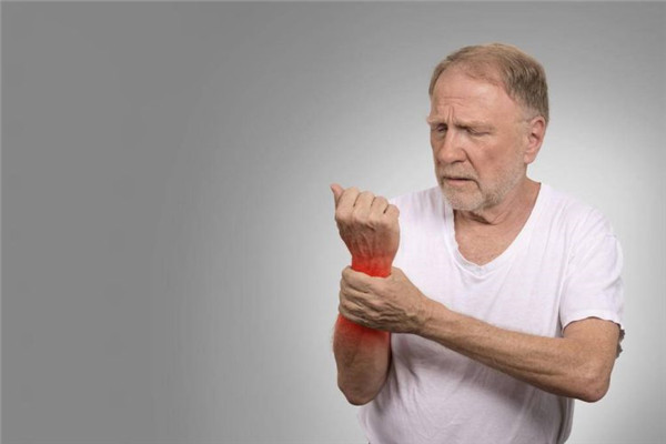 尿酸800肌酐110到底严重不严重,尿酸高的人千万注意了