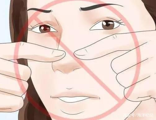 黑头快要出来的时候怎么办,黑头的前兆