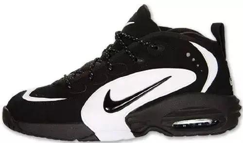 狼王加内特穿过的球鞋,球鞋加内特