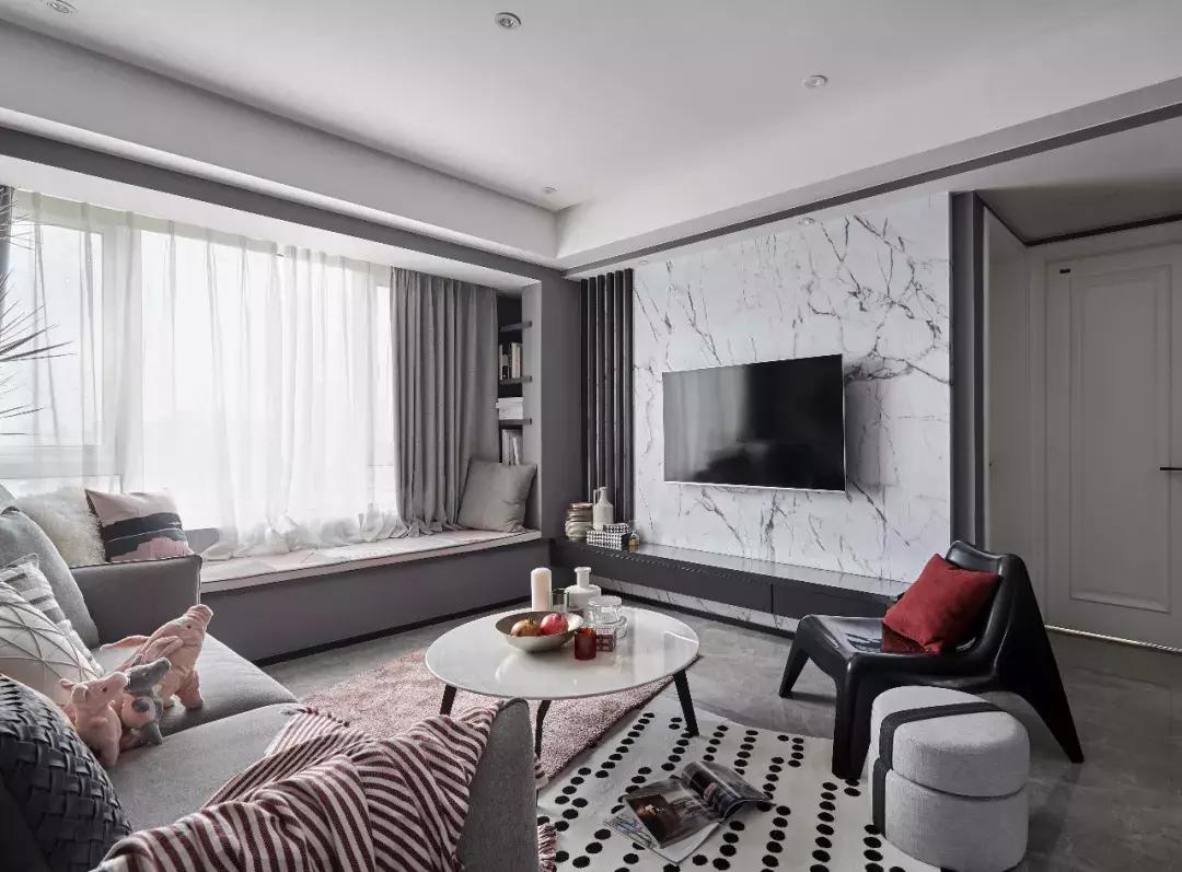 烟粉色的高级灰 (高级感十足的灰粉色)