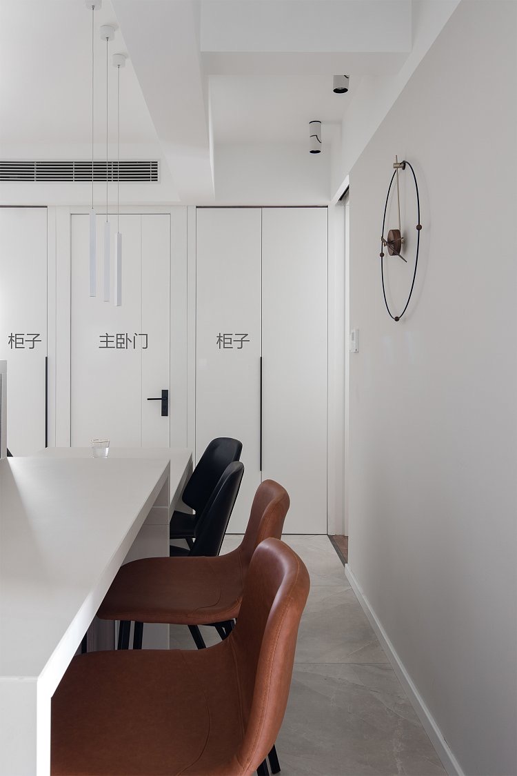 不走寻常路不坐寻常凳,客厅摆放餐桌椅效果图南北通透