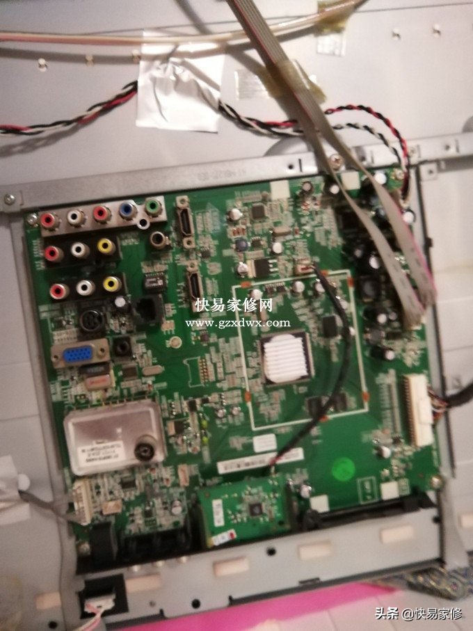 tcl电视白屏修复步骤图,tcl液晶电视屏幕黑怎么解决