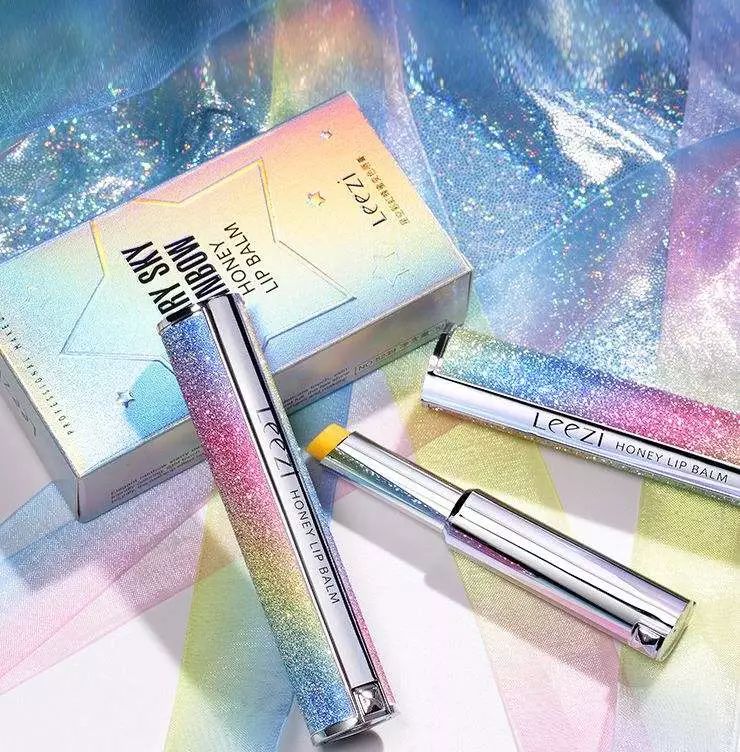 扒一扒品牌的那些事,扒一扒明星的化妆品