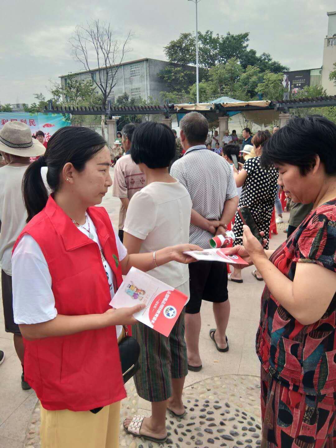 为他人开一朵花作文600字,为他人开一朵花结尾