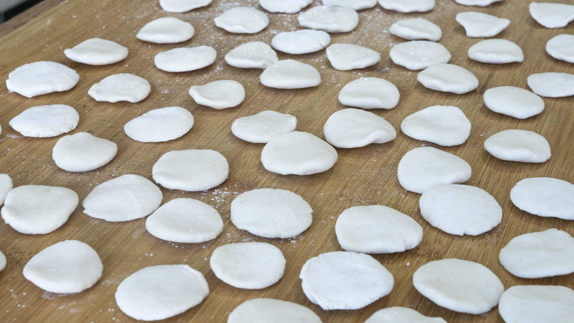 女性多吃这6种食物既美容又养生,女人不舍得花钱吃饭怎么办