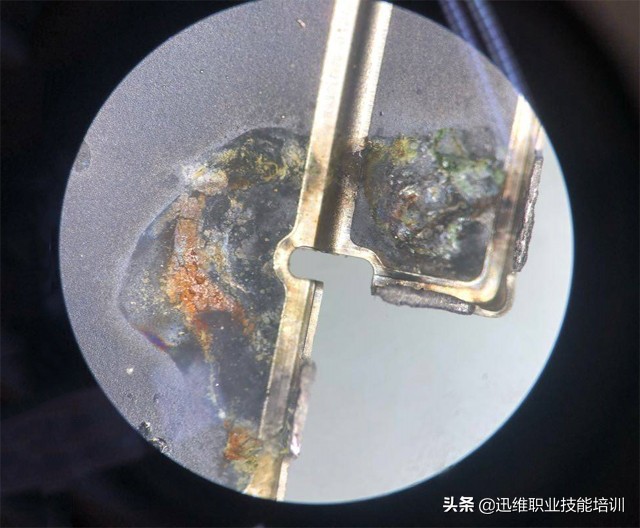 iphone6s进水不触摸,iphone6s进水了无法开机