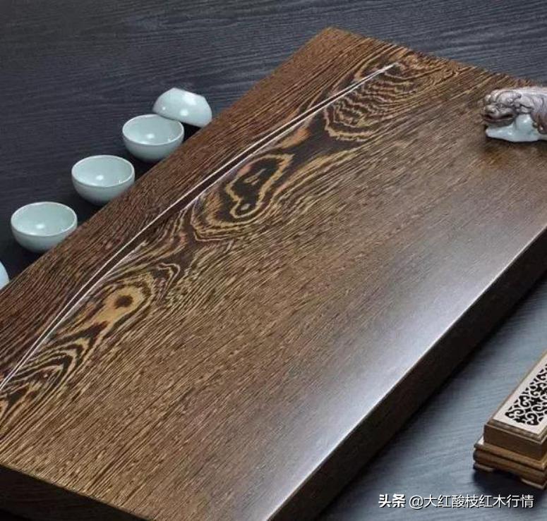 红木和鸡翅木的区别,鸡翅木怪异