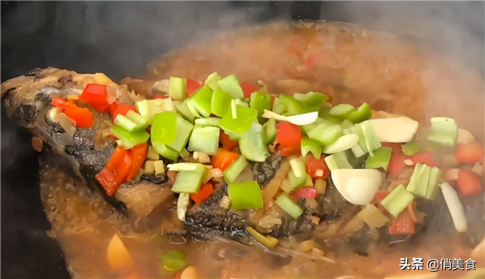 煎鱼肉撒盐不粘锅不破皮,容易煎烂的鱼怎么煎才不粘锅