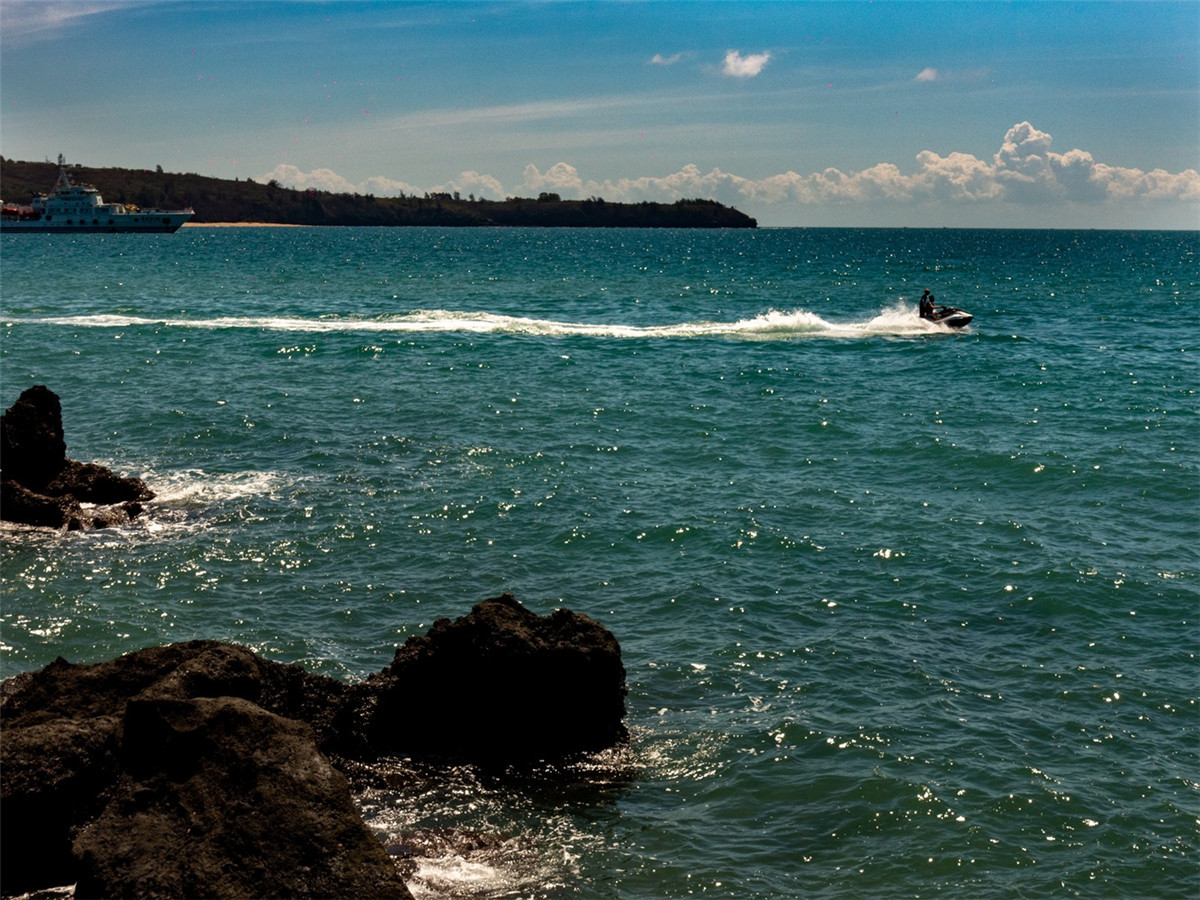 广西北海涠洲岛的火山岛介绍,涠洲岛是中国最年轻的火山岛吗