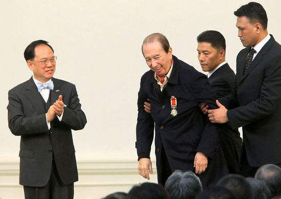 1989年，叶汉为何转让“东方公主”号，看其与何鸿燊公海博弈始末