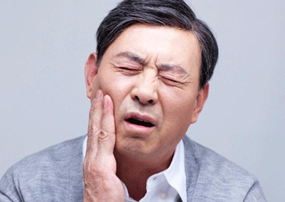 牙齿做根管治疗后疼痛要拔掉吗,牙齿发黑疼痛要拔掉吗