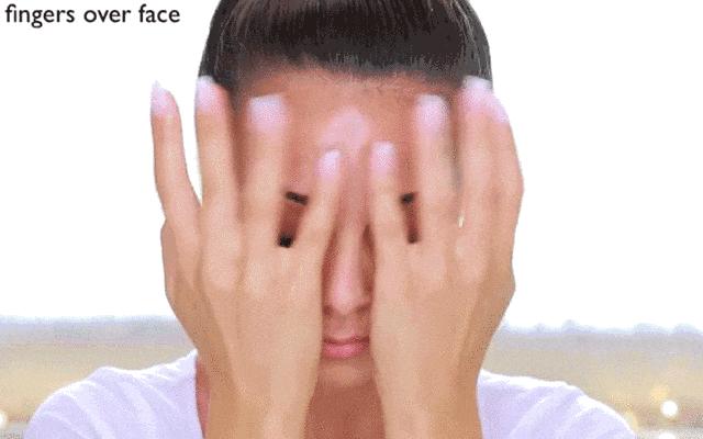 出油痘痘应该控油还是补水,皮肤出油又很干应该补水还是控油