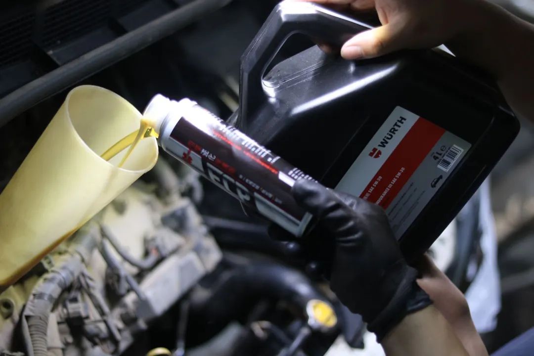 老塞纳翻新修复,二手塞纳全车翻新整备