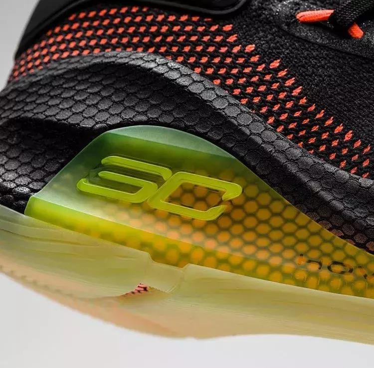 库里4flow鞋底会不会发光,库里hovrsplash蓝色鞋底