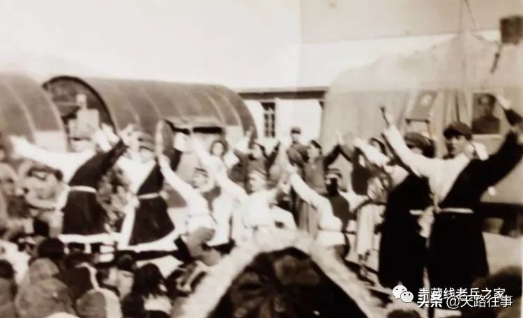 文艺兵跳芳华,文艺兵芳华话剧