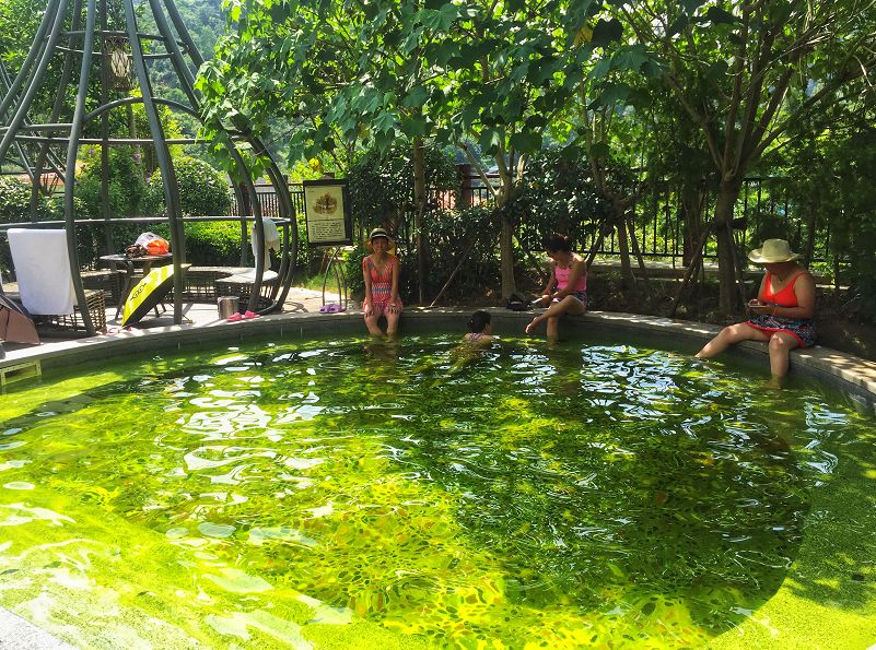 “夏”降到底，砍到冰点，息烽温泉邀你免费玩水泡泉