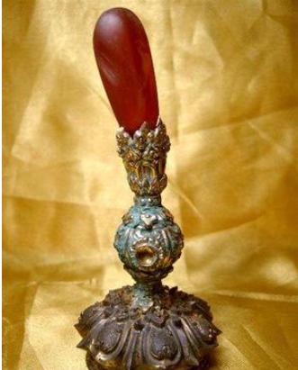 顶戴花翎对应的品级和官位,古代官职顶戴花翎大全