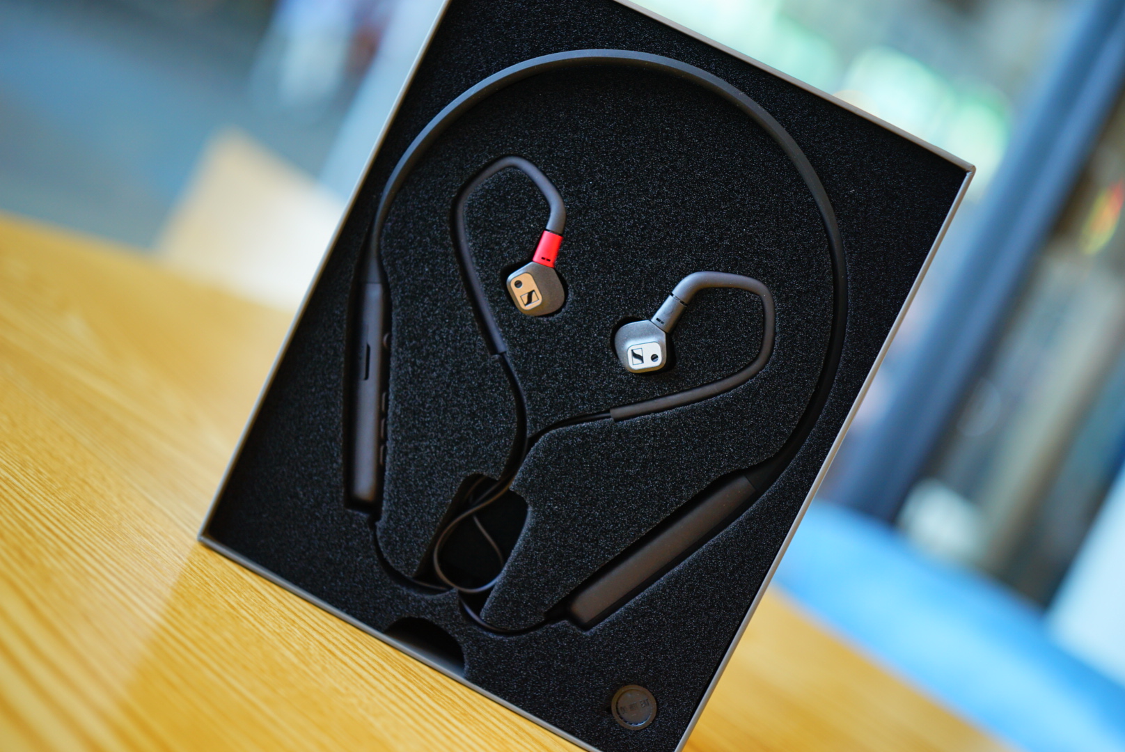 森海塞尔ie80s耳机开箱评测,森海塞尔ie80s用什么耳塞好