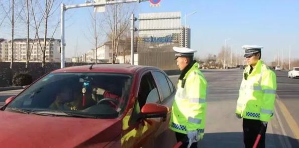 驾驶证行驶证在车内被偷怎么办,驾驶证和行驶证放在一起罚款吗