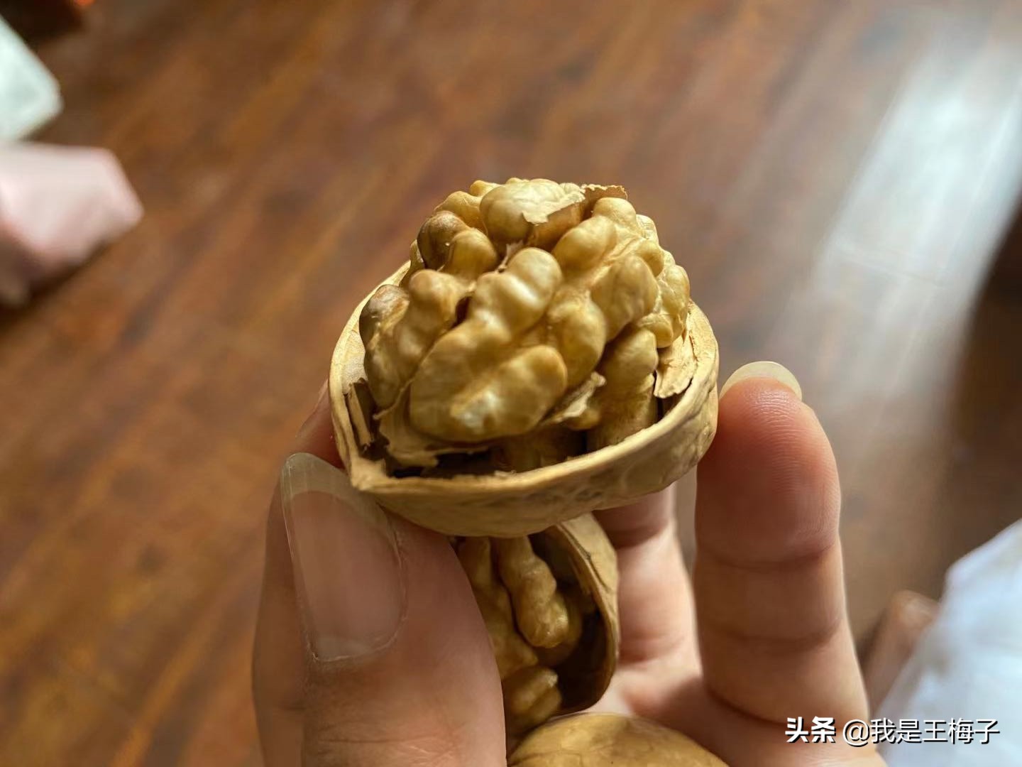 核桃产地哪里的最好吃,核桃的产地哪里的最好最正宗呢