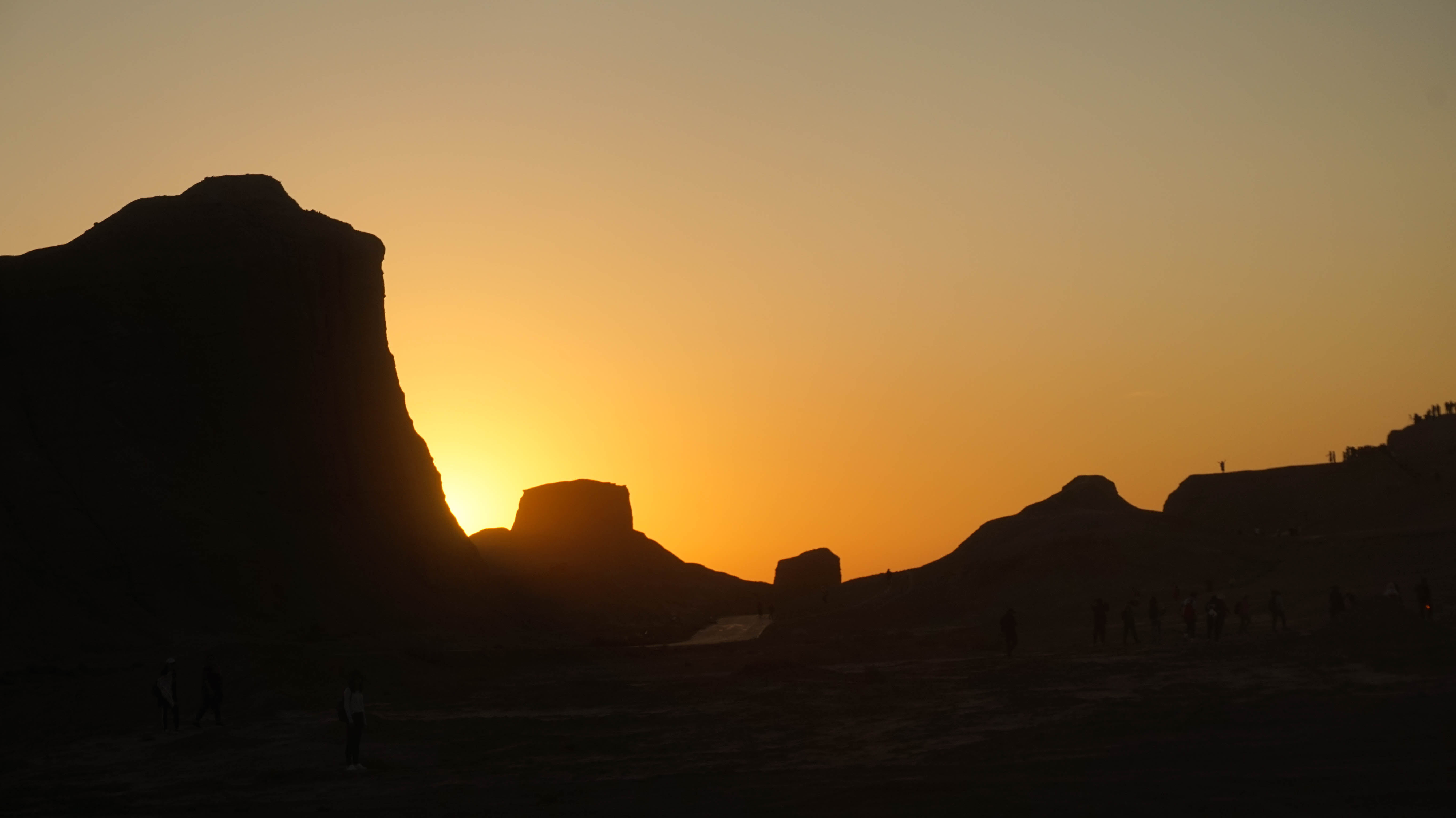 自驾游惊魂经历,自驾游惊魂一夜