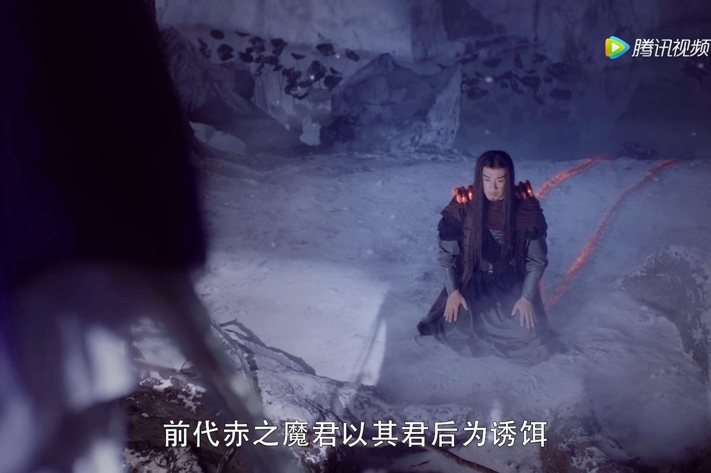 三生三世枕上书姬蘅掉入悬崖,三生三世枕上书姬衡是不是假失忆