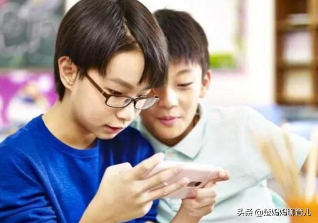 孩子网络社交有什么后果,家长该干涉孩子的网络社交吗