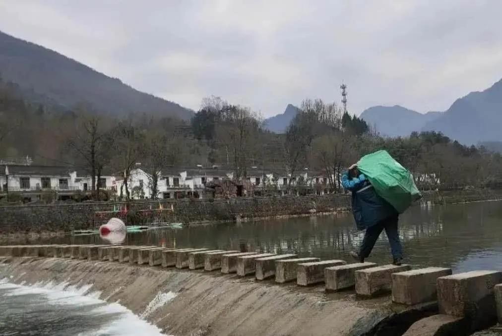 中国邮政ems快递一般几天到,中国邮政ems公司在哪里