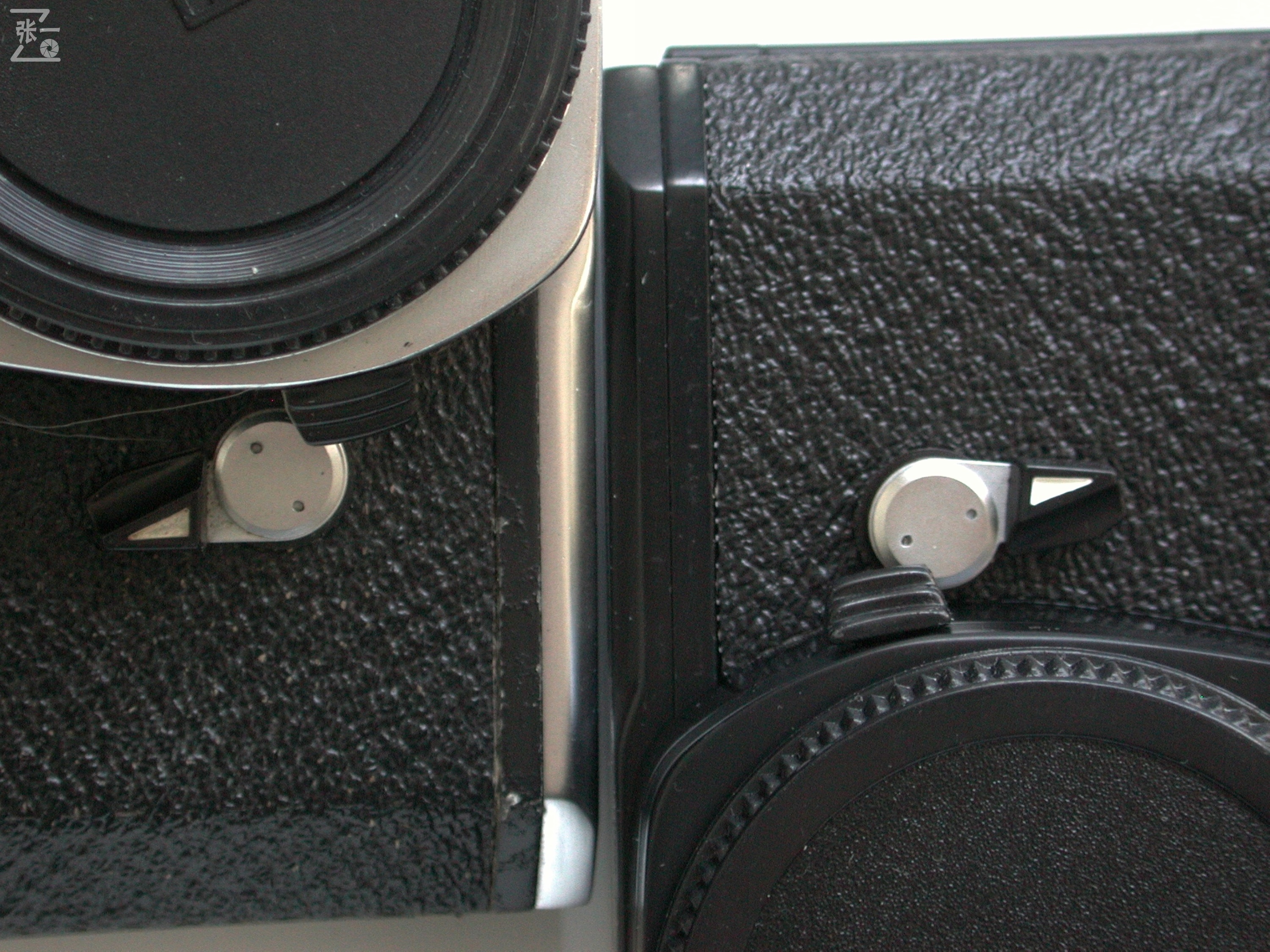 中国重庆生产的明佳MingcaMCK1000单反照相机