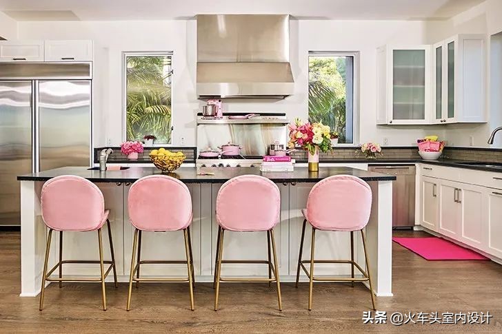 芭比娃娃60厘米美丽可爱,芭比娃娃60厘米的家