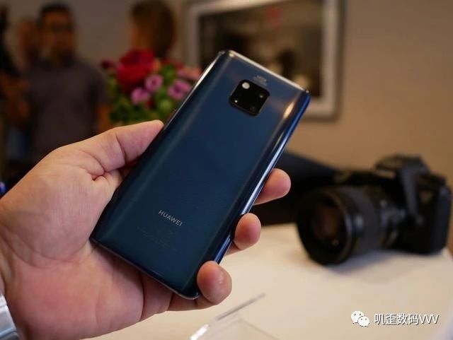 华为mate20pro和一加7pro哪个好,mate20pro6+128和8+128的区别