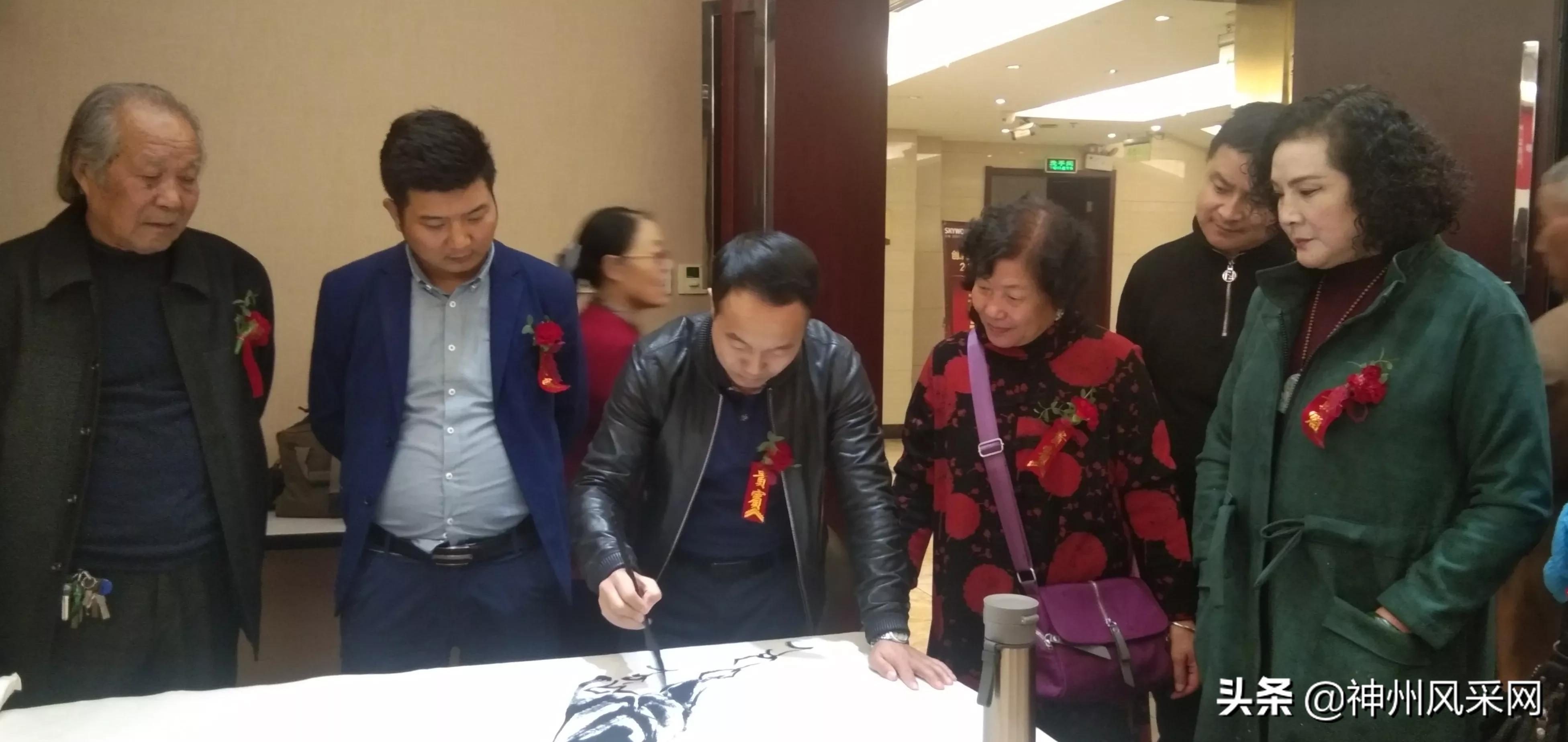 【神州头条】祁雷书画工作室一周年庆典座谈会在咸阳长安酒店举行