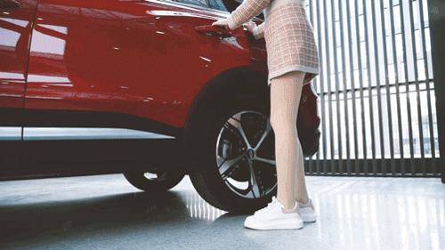 触感肉测小姐姐直呼好嫁的瑞虎7PRO