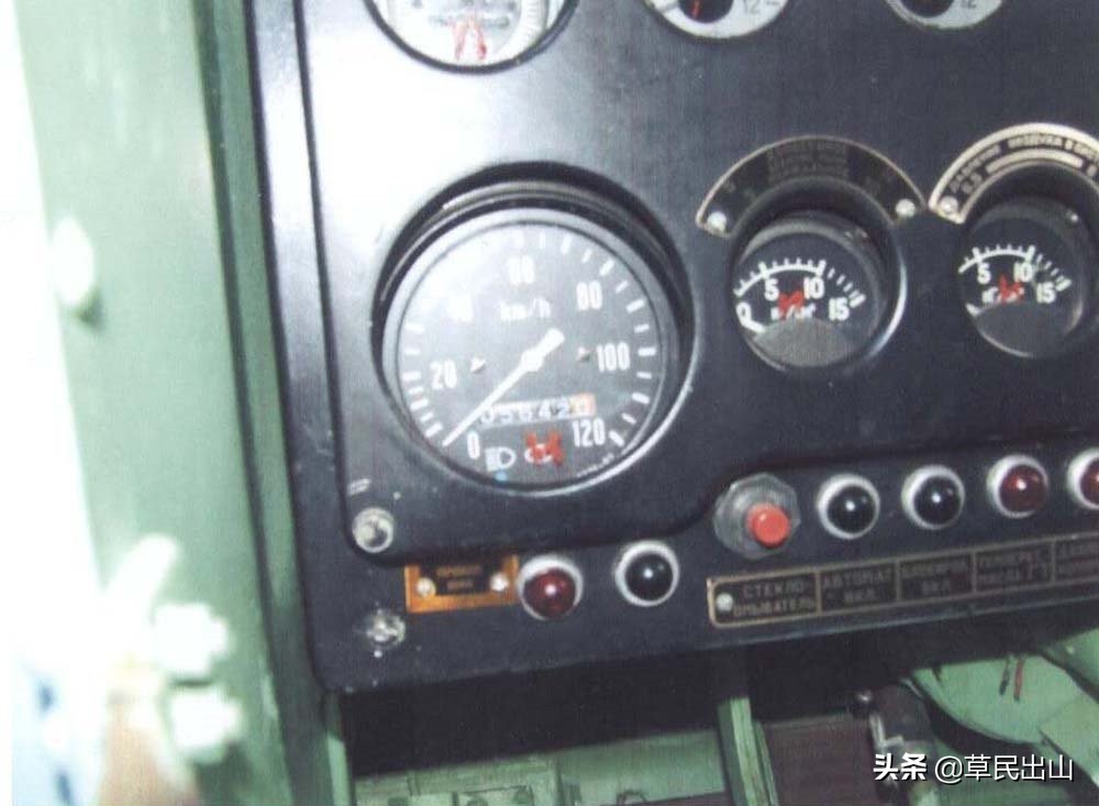 寻找男人的世界——再次追忆红色帝国的*力暴**美学之六