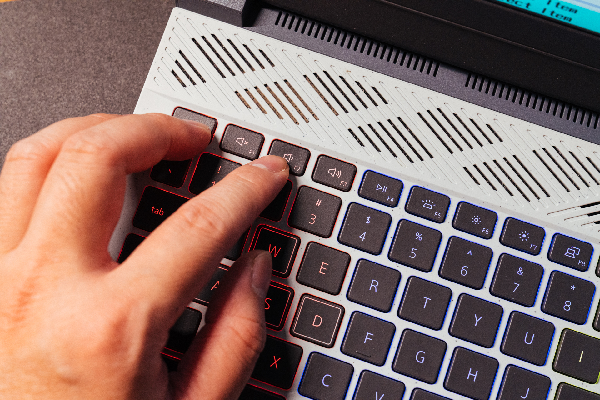 戴尔g15RTX3060,戴尔g15r55600h支持独显直连吗