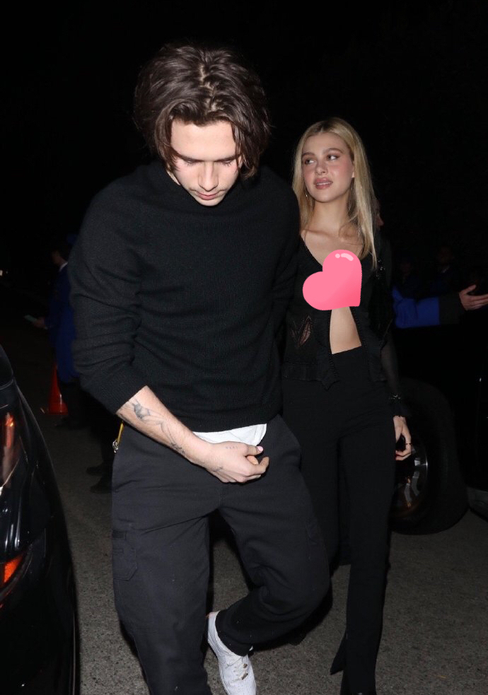 贝嫂大儿子最新照片,贝嫂和二儿子秀恩爱的视频