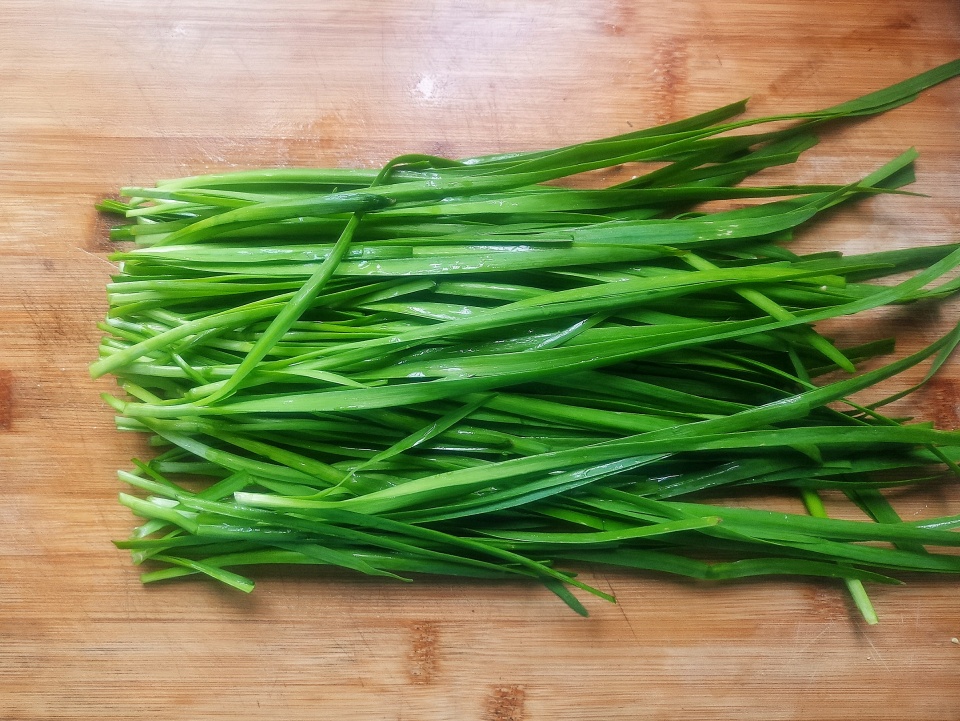 烤韭菜怎么烤才好吃,烤韭菜需要什么调料空气炸锅