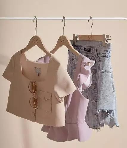 泰国便宜小众潮牌衣服,最近很火的泰国潮牌衣服