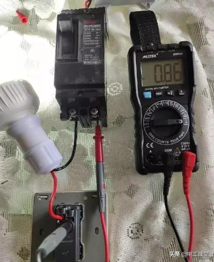 高手指点万用表怎么用,老电工有话说万用表这个档怎么用