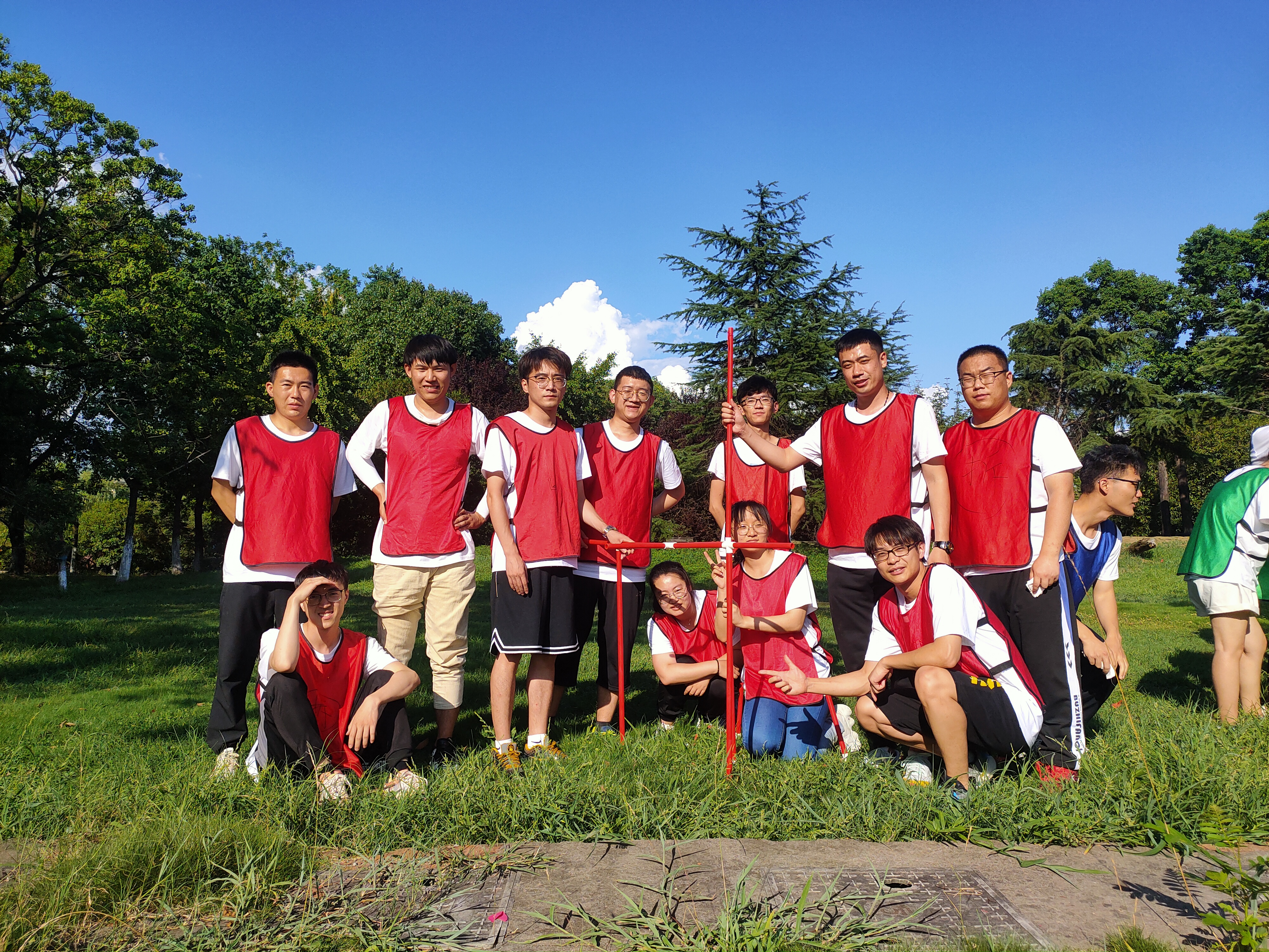 单位团建活动哪家团建游戏适合,团建活动方案策划书模板范文