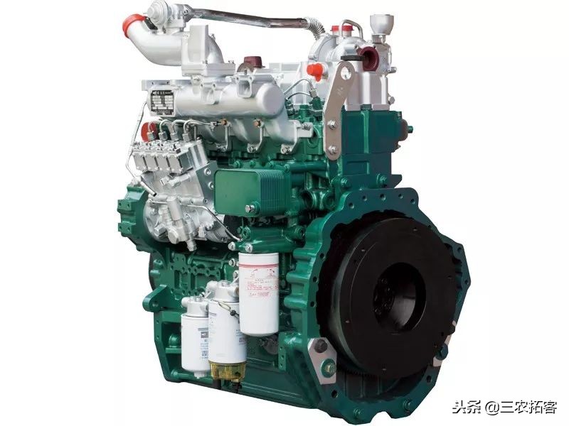 雷沃谷神rg50和久保田688哪个好,雷沃谷神ge70久保田