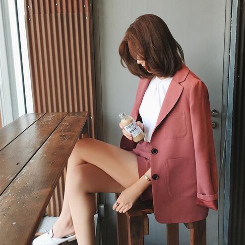 小西装怎样搭配好看,小西装怎么搭配好看