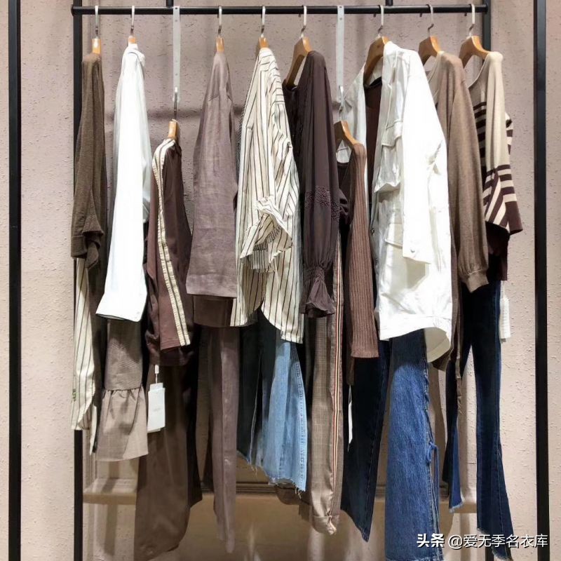 一二线品牌女装折扣批发,一二线折扣女装尾货进货