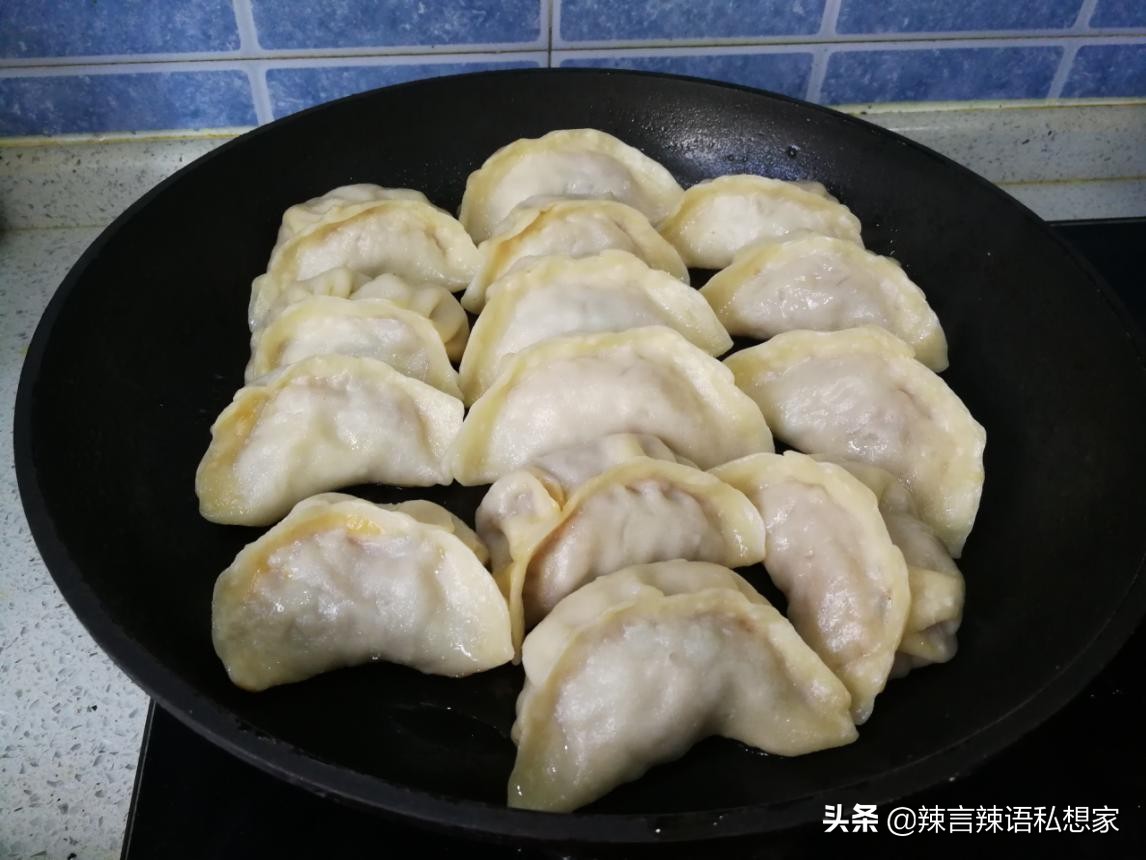 用这两招去除萝卜的冲辣味，包出的包子或饺子多汁又好吃