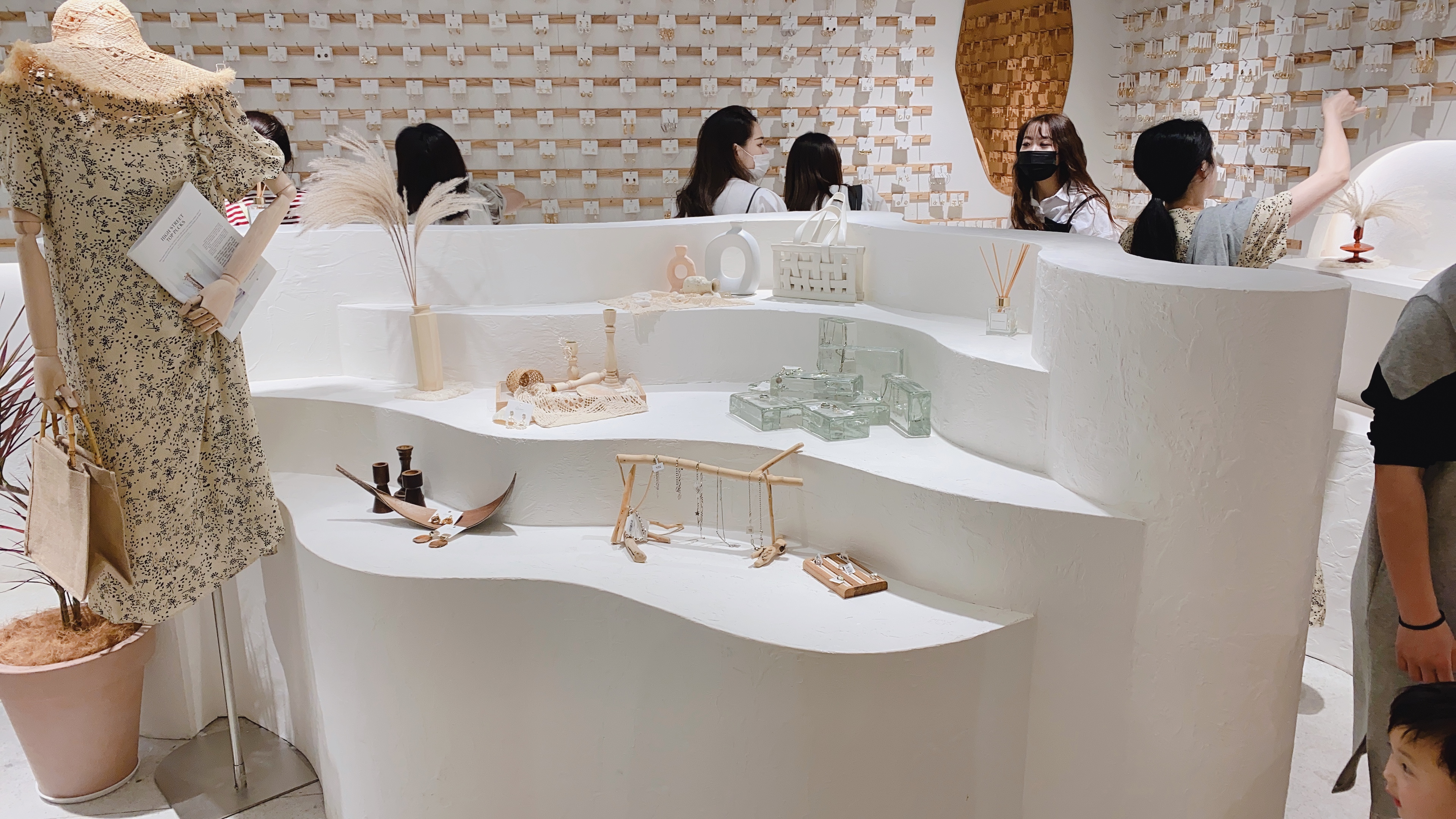 福州中亭街服装店推荐,福州中亭街服装批发开业了吗