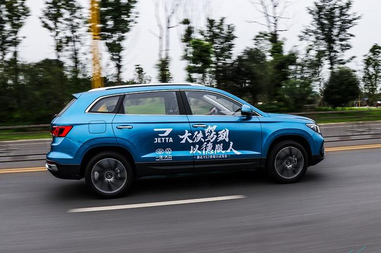 捷达vs7和哈弗h6哪个更值得推荐,12万买哈弗h6